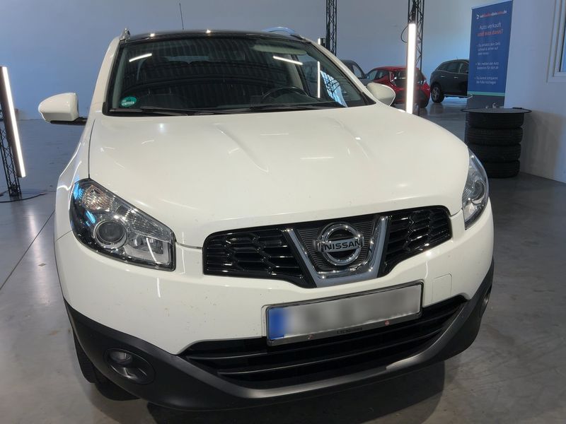 Nissan Qashqai+2 2.0 I-Way — zdjęcie 9