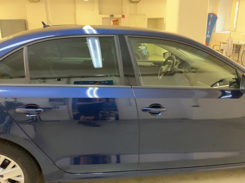 Volkswagen Jetta 1.6 TDI Life 2013 – снимка 10