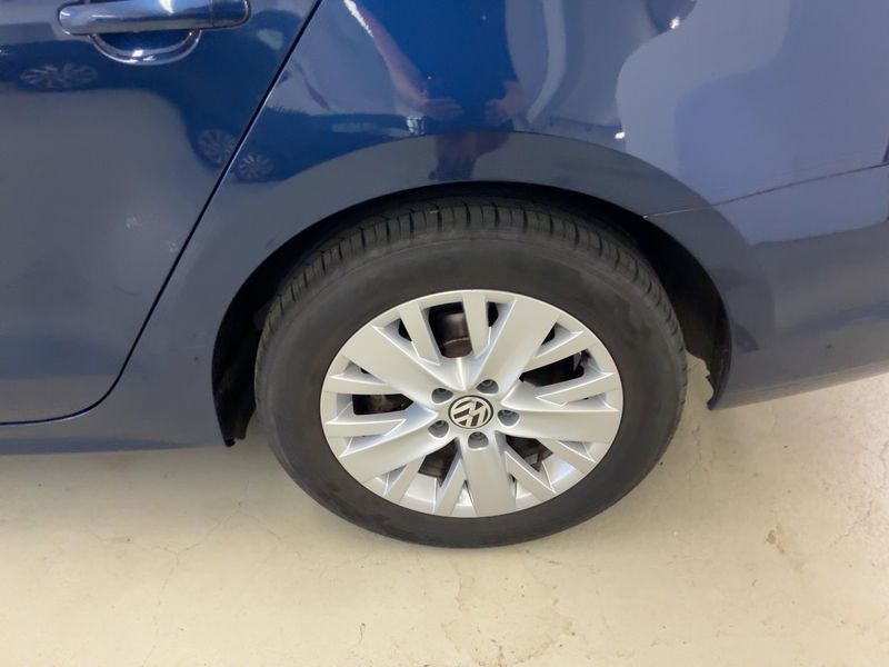 Volkswagen Jetta 1.6 TDI Life 2013 – снимка 5