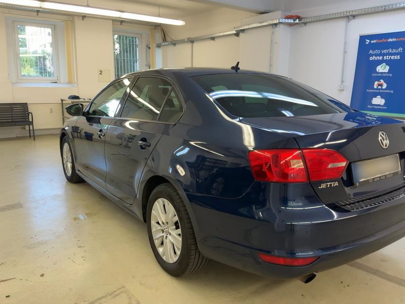 Volkswagen Jetta 1.6 TDI Life 2013 – снимка 6