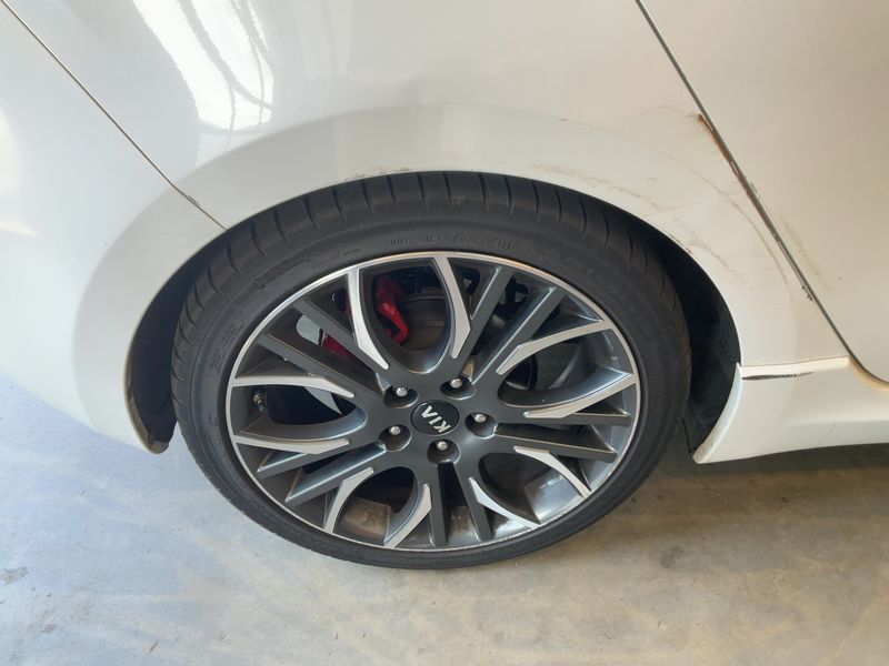 Kia cee'd 1.6 TGDI GT-Challenge 2014 – снимка 9