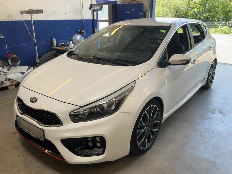 Kia cee'd 1.6 TGDI GT-Challenge 2014 – снимка 1