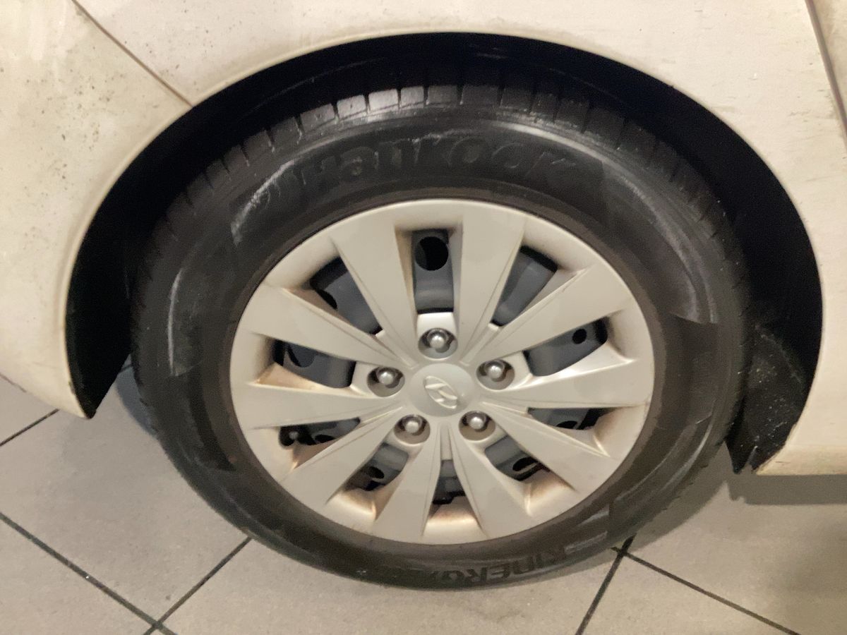 Hyundai i30 2017 — photo 10