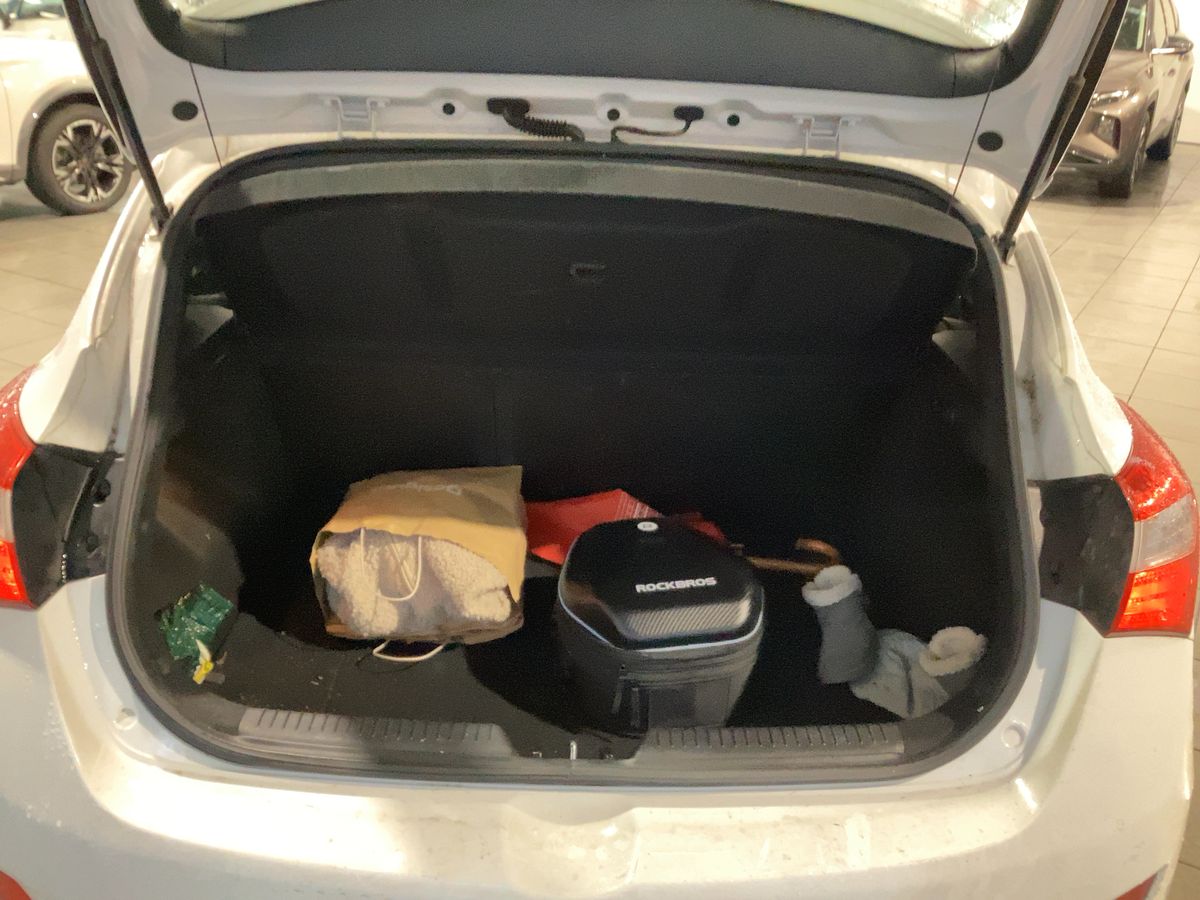 Hyundai i30 2017 — photo 8