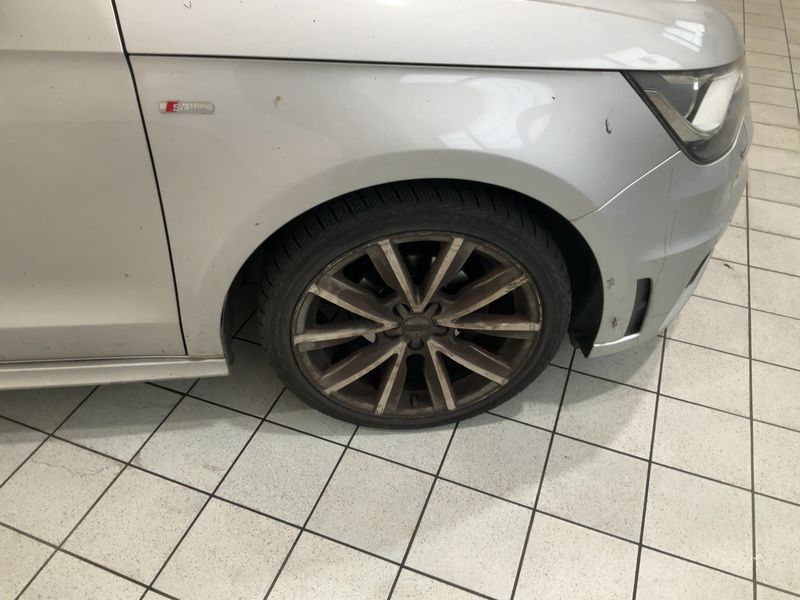 Audi A1 Sportback 1.6 TDI Admired 2013 – снимка 11