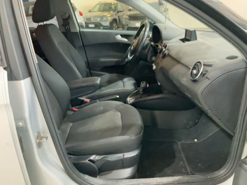Audi A1 Sportback 1.6 TDI Admired 2013 – снимка 16