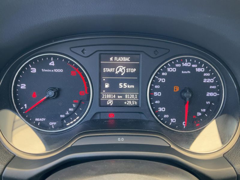 Audi Q2 1.6 TDI Design edition — zdjęcie 13