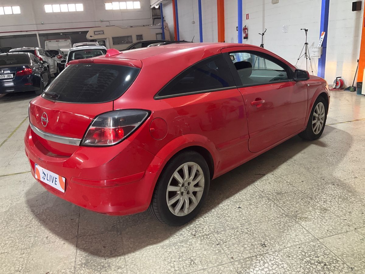 Opel Astra GTC 1.6 Enjoy