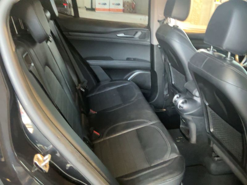 Alfa Romeo Stelvio 2.2 JTDM Executive 2WD 2017 – снимка 20