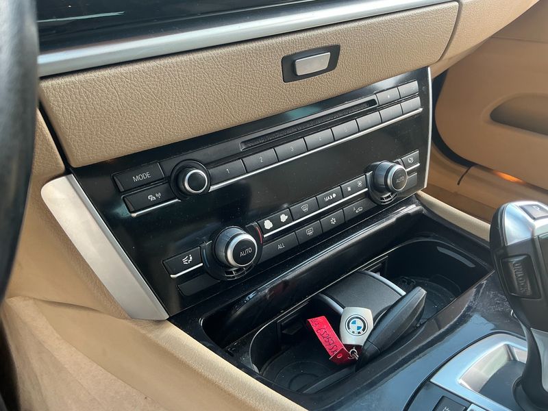 BMW 5er 530d GT 2011 – снимка 28