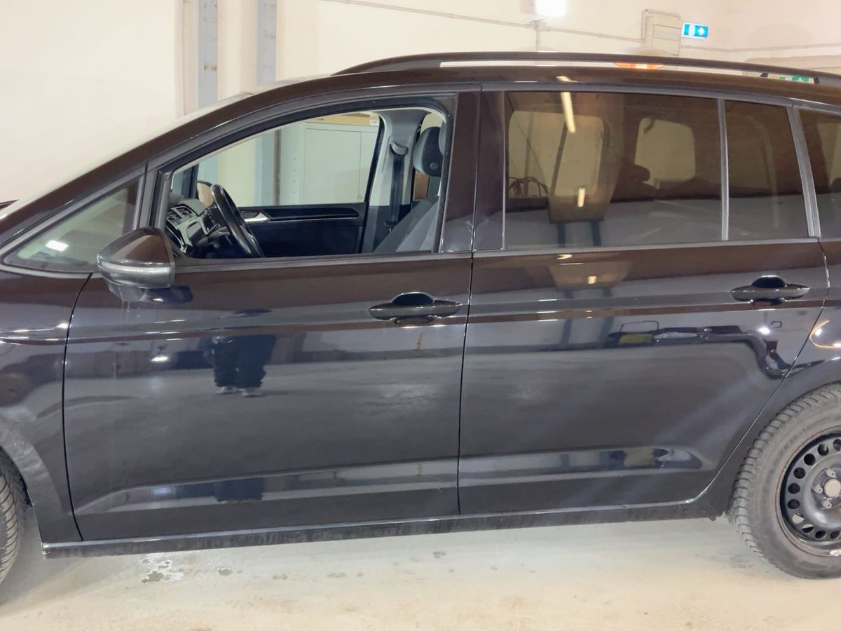 Volkswagen Touran 2019 — photo 5