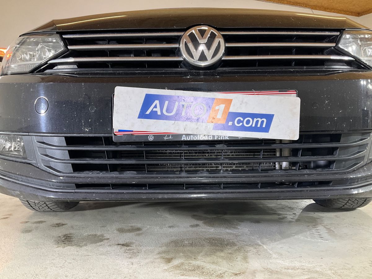 Volkswagen Touran 2019 — photo 52