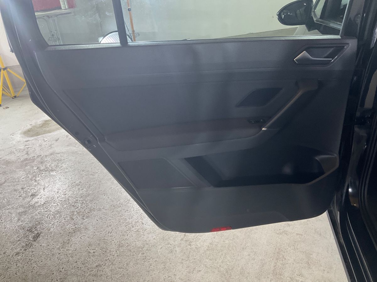 Volkswagen Touran 2019 — photo 37