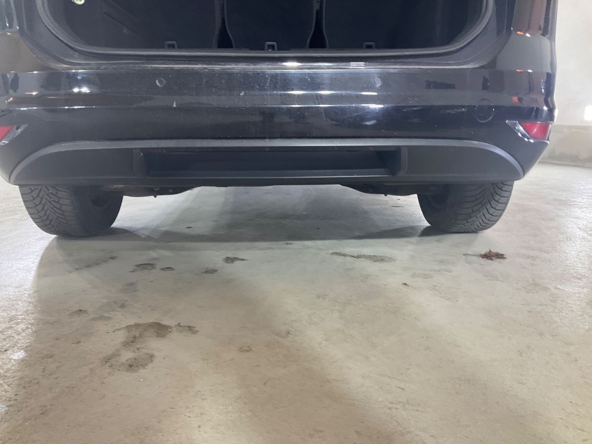 Volkswagen Touran 2019 — photo 64