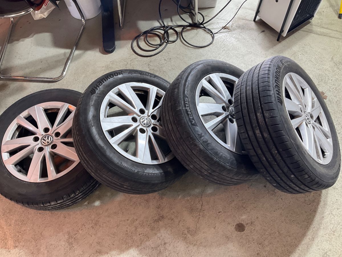 Volkswagen Touran 2019 — photo 16