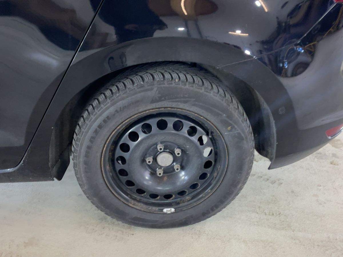 Volkswagen Touran 2019 — photo 6