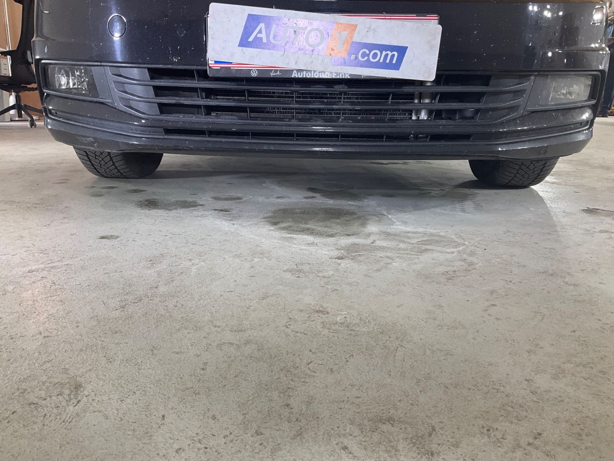 Volkswagen Touran 2019 — photo 62