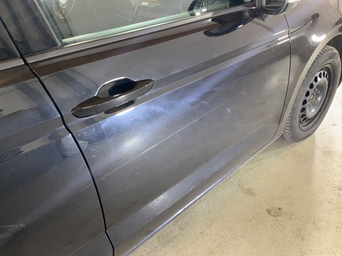 Volkswagen Touran 2019 — photo 29