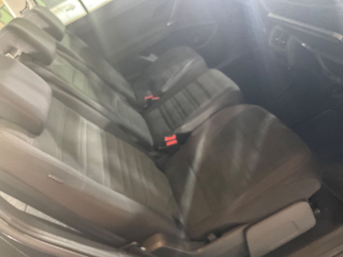 Volkswagen Touran 2019 — photo 35