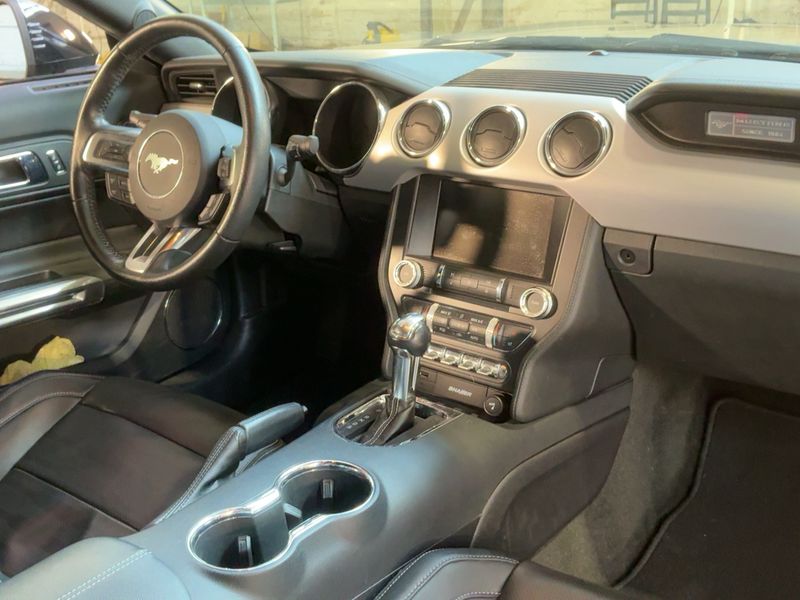 Ford Mustang 5.0 Ti-VCT V8 GT — zdjęcie 12