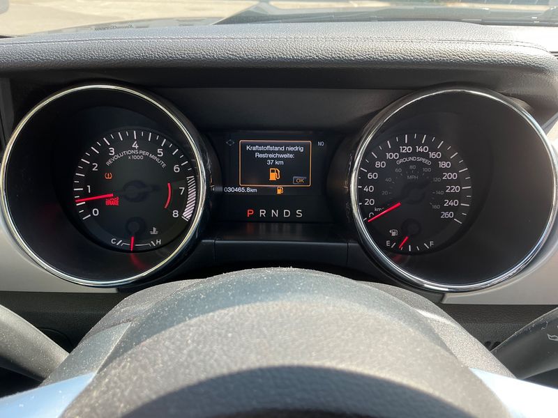 Ford Mustang 5.0 Ti-VCT V8 GT — zdjęcie 13