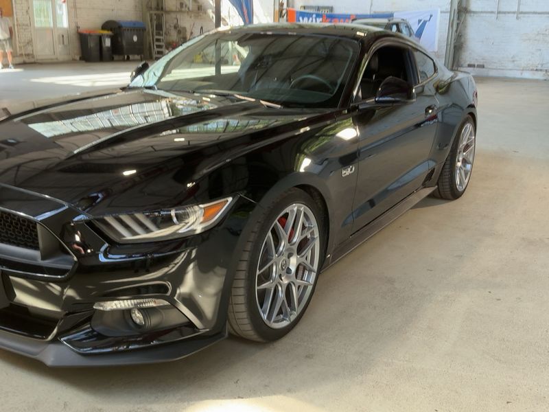 Ford Mustang 5.0 Ti-VCT V8 GT — zdjęcie 2