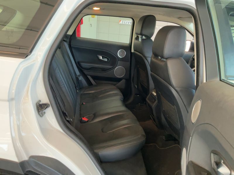 Land Rover Evoque 2.2 Td4 Pure 2014 – снимка 19