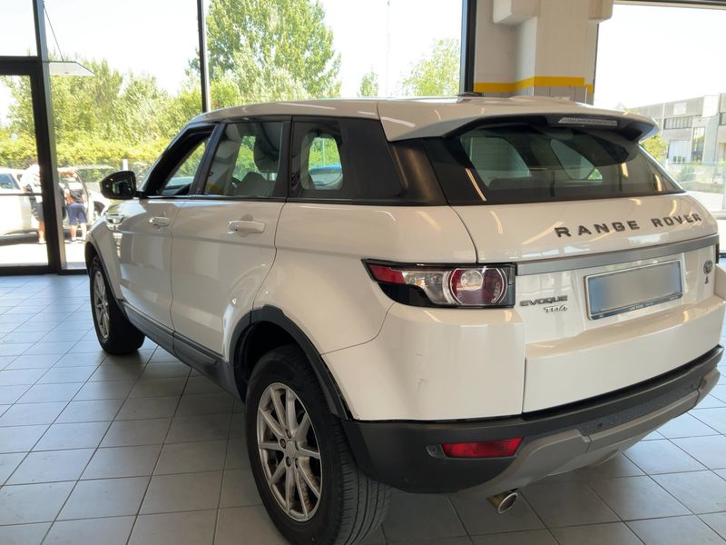 Land Rover Evoque 2.2 Td4 Pure 2014 – снимка 6