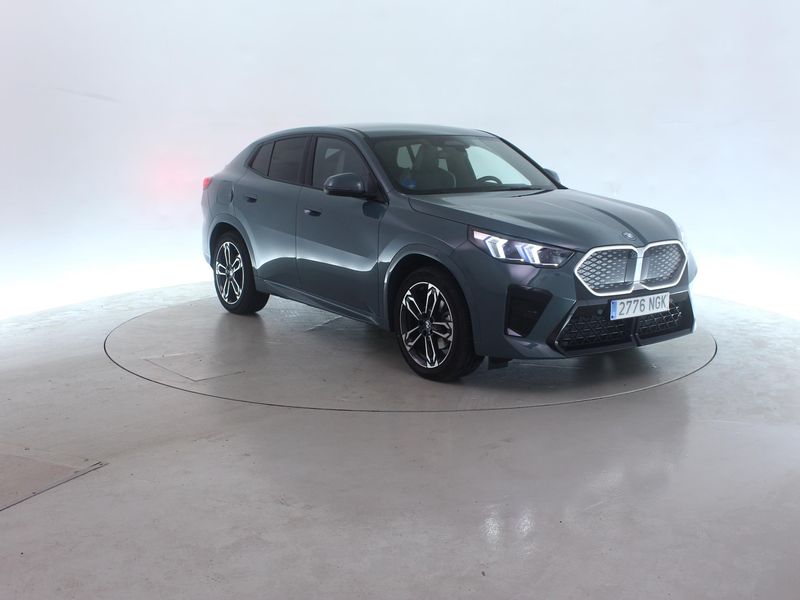 BMW iX2 eDrive20 M Sport — zdjęcie 6