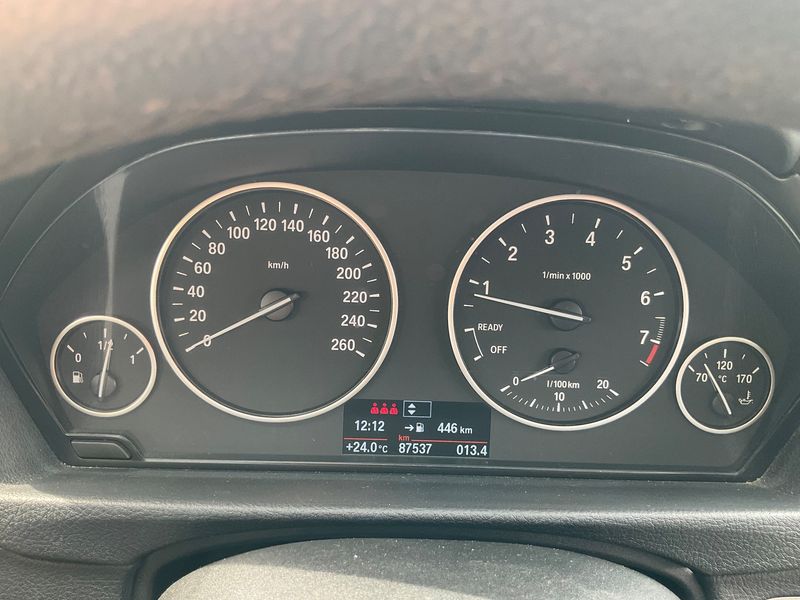 BMW 3er 320i — zdjęcie 13