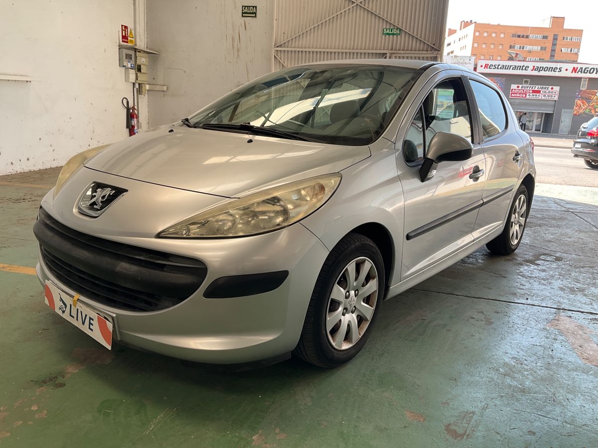 Peugeot 207 1.4 X Line