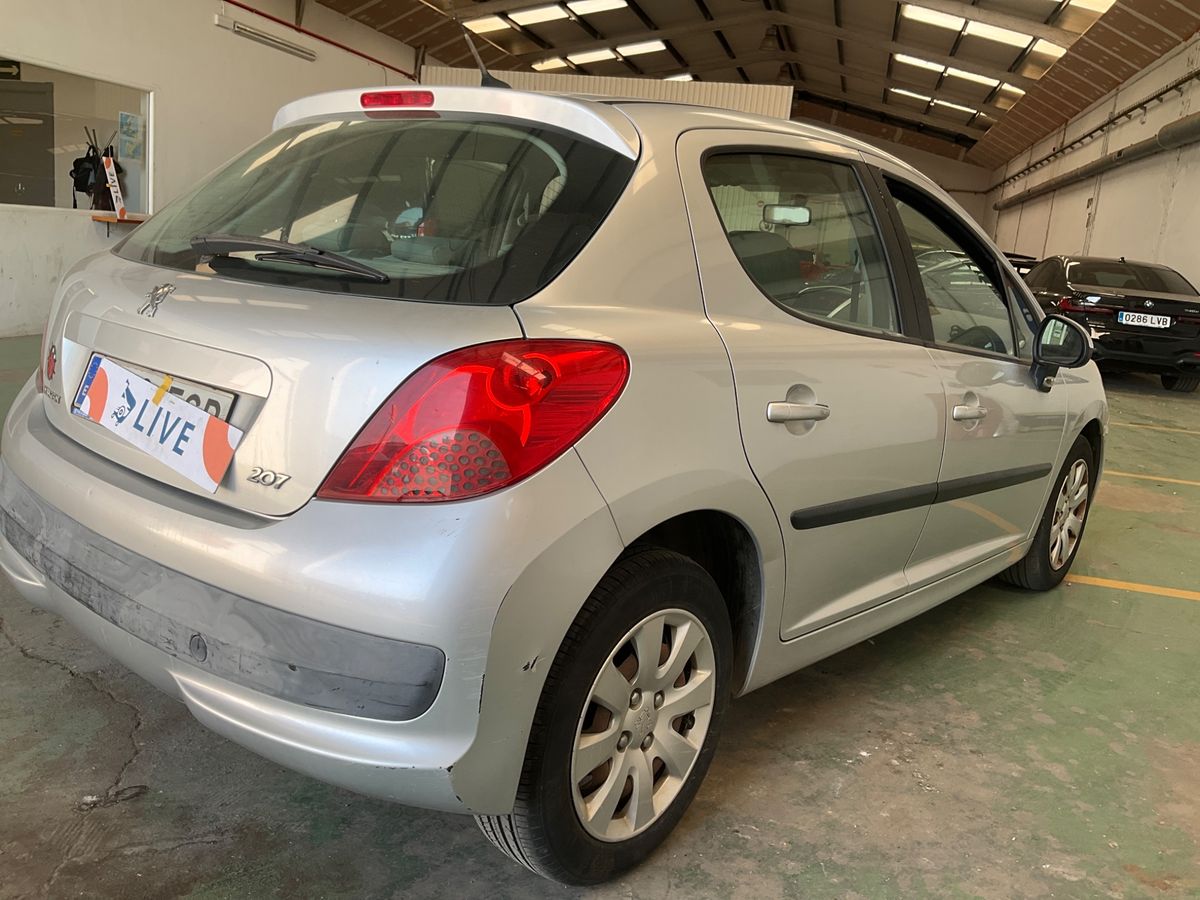 Peugeot 207 1.4 X Line