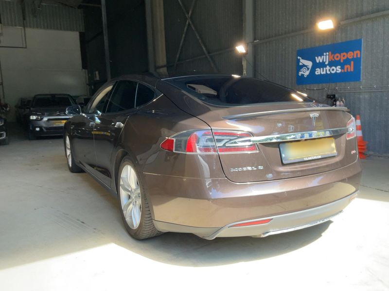 Tesla Model S P85 Performance — zdjęcie 3