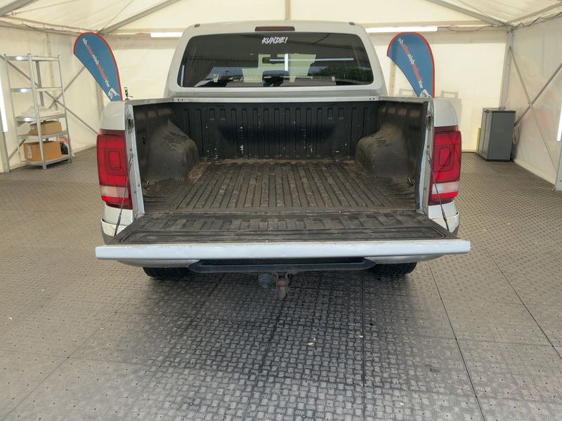 Volkswagen Amarok 2.0 TDI Highline DoubleCab 4Motion — zdjęcie 10