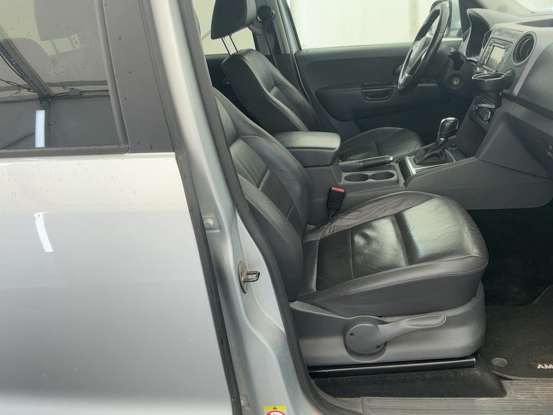 Volkswagen Amarok 2.0 TDI Highline DoubleCab 4Motion — zdjęcie 11