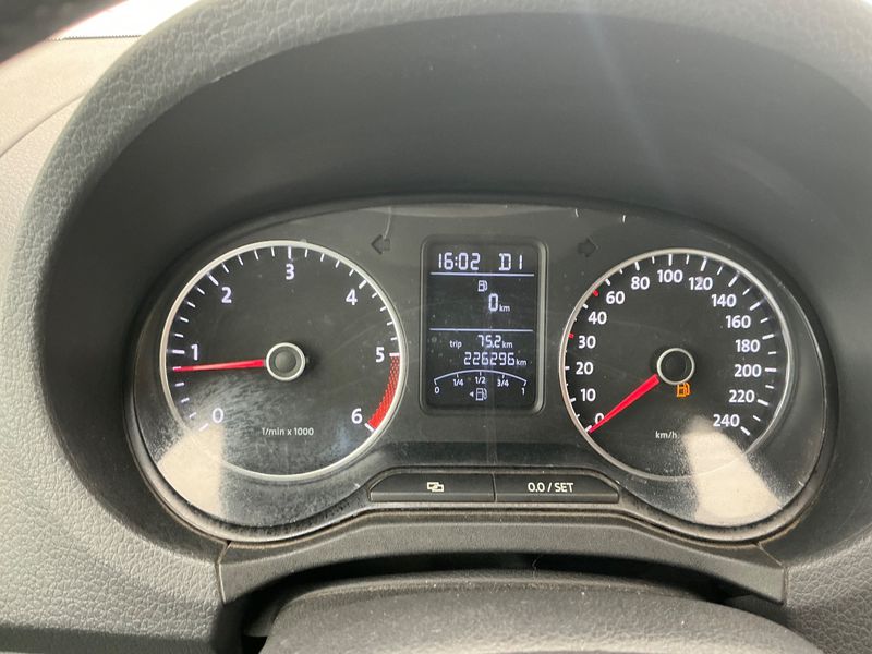 Volkswagen Amarok 2.0 TDI Highline DoubleCab 4Motion — zdjęcie 13