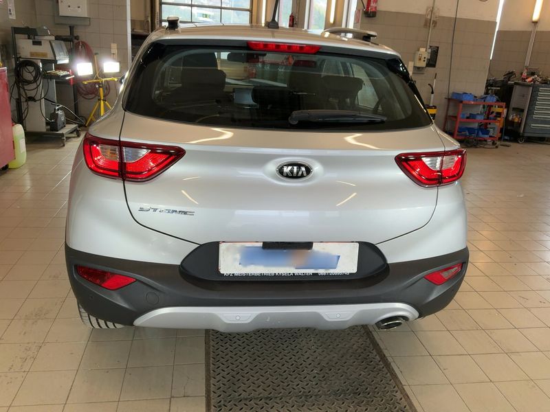 Kia Stonic 1.0 TGDI Silber — zdjęcie 5