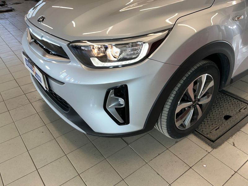 Kia Stonic 1.0 TGDI Silber 2021 – снимка 41