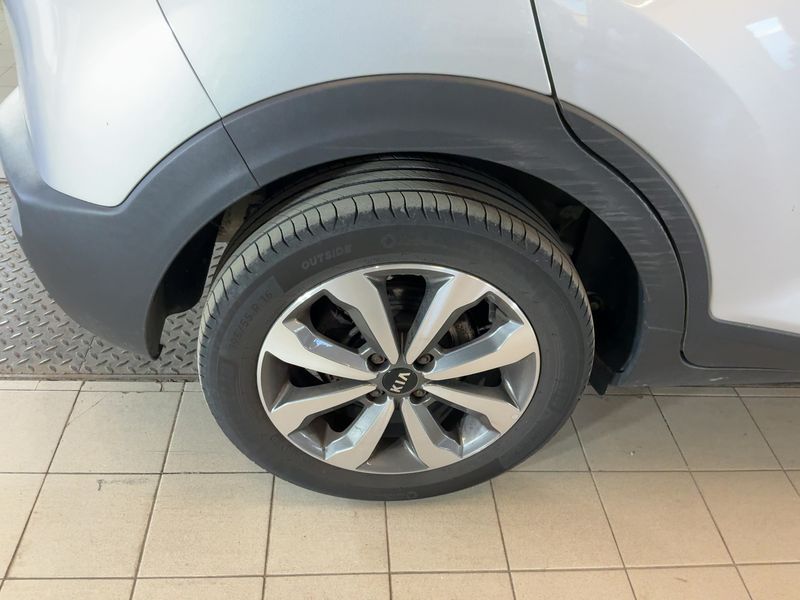 Kia Stonic 1.0 TGDI Silber 2021 – снимка 9