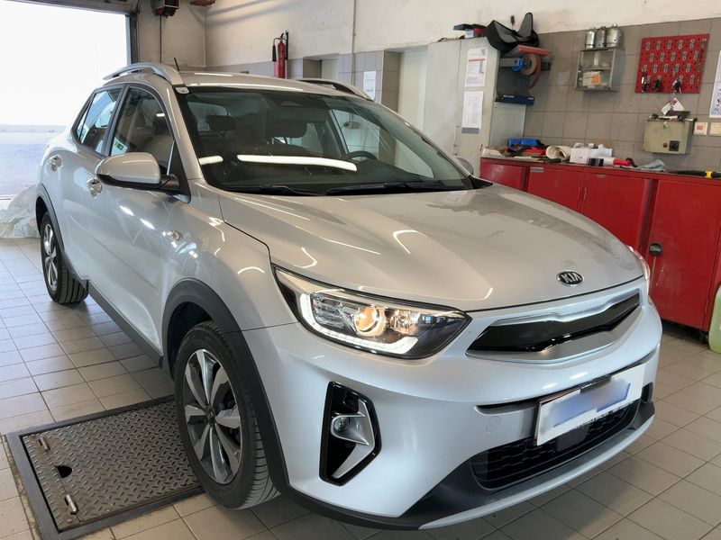 Kia Stonic 1.0 TGDI Silber — zdjęcie 8