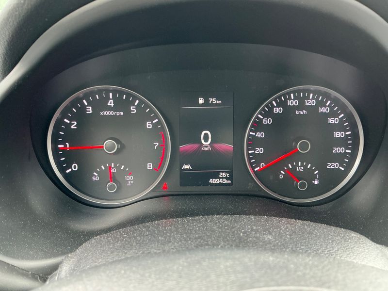 Kia Stonic 1.0 TGDI Silber — zdjęcie 13