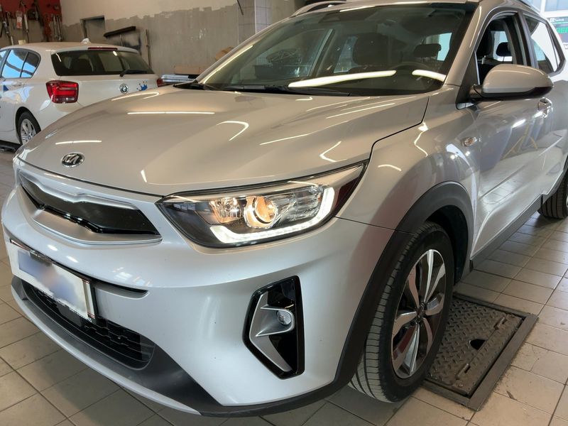 Kia Stonic 1.0 TGDI Silber — zdjęcie 2