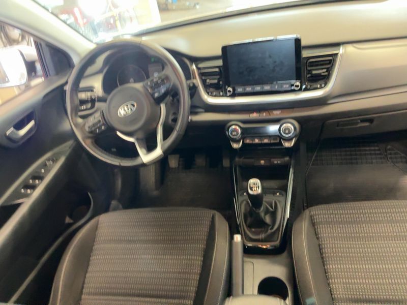 Kia Stonic 1.0 TGDI Silber — zdjęcie 12