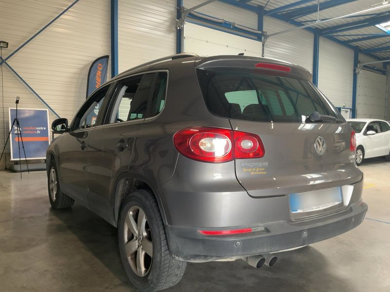 Volkswagen Tiguan 2.0 TDI Sportline BlueMotion Tech 2010 – снимка 6
