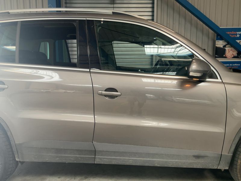 Volkswagen Tiguan 2.0 TDI Sportline BlueMotion Tech 2010 – снимка 10
