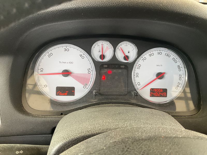 Peugeot 307 2.0 HDi SW Pack + — zdjęcie 4