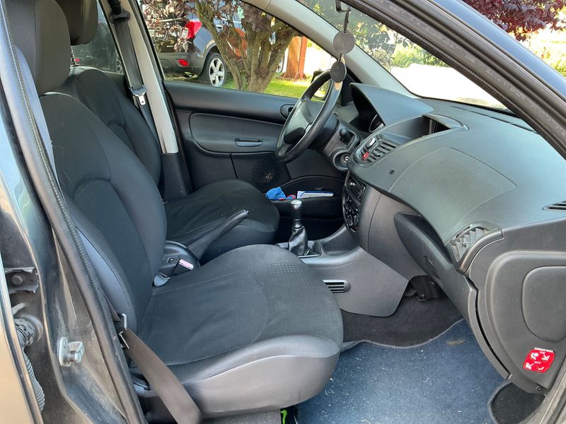 Peugeot 206+ 1.4 HDi Urban 2011 – снимка 3