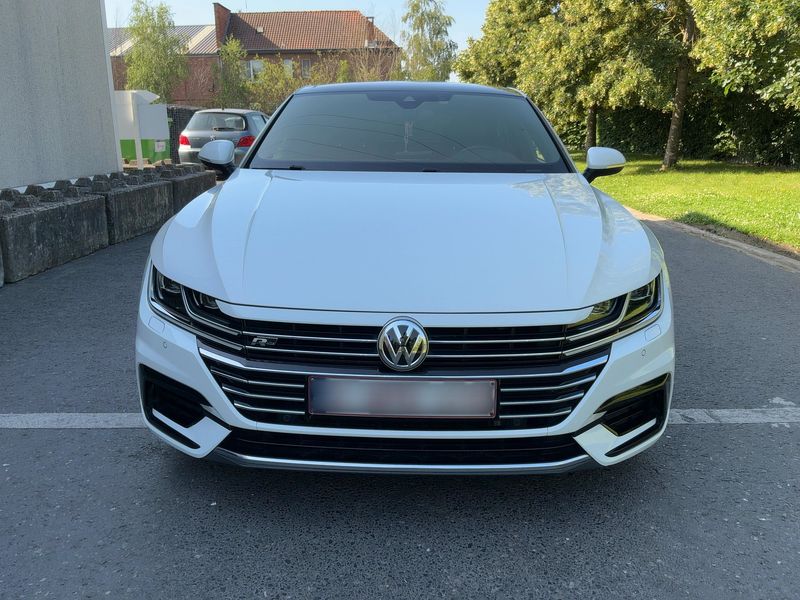 Volkswagen Arteon 2.0 TSI R-Line — zdjęcie 9