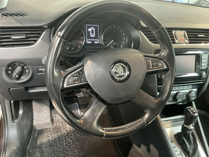 Skoda Octavia 2.0 TDI Elegance 2014 – снимка 22