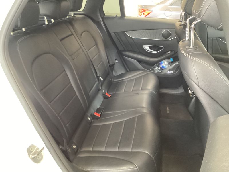 Mercedes-Benz GLC-Klasse GLC 220 4Matic AMG Line — zdjęcie 14